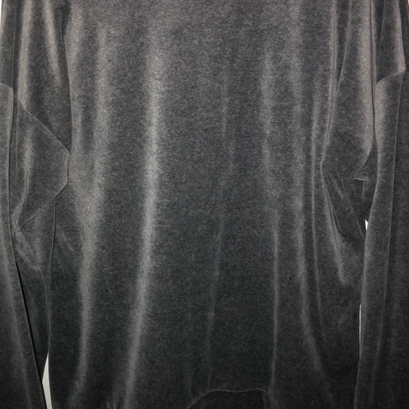 Criss-cross sweatshirt - Picture 5 of 6